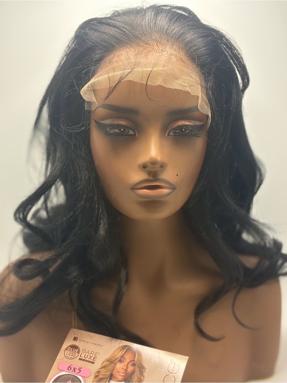 Lace Front black wig. Synthetic 22”